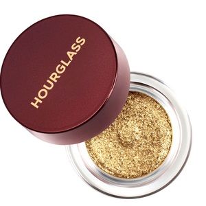 Hourglass glitter shadow
